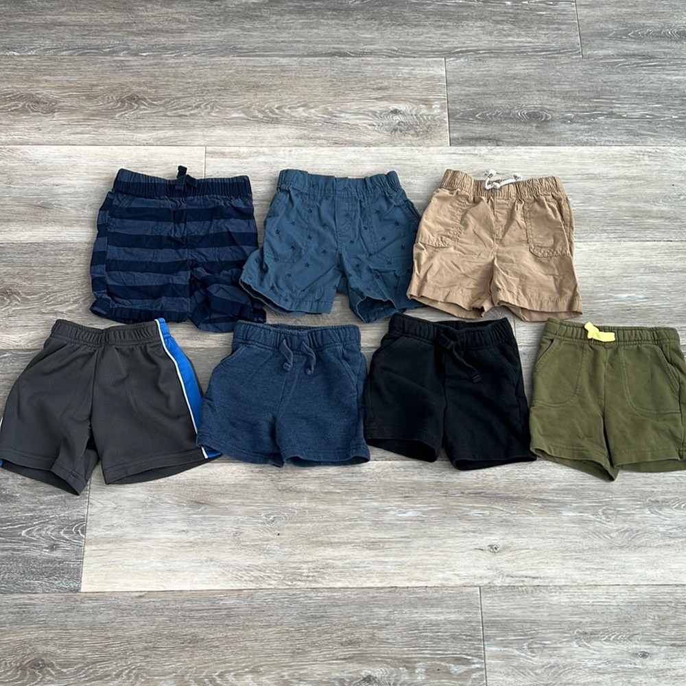 Lot of 7 toddler boys pull on shorts, size 18m